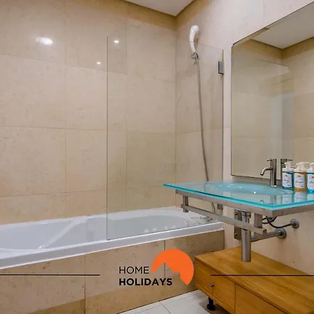 #139 Quinta Da Barracuda C04 Flat By Holidays 아파트