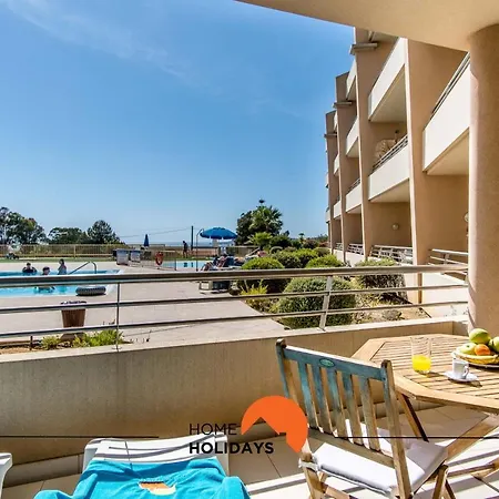 Apartment #139 Quinta Da Barracuda C04 Flat By Holidays
